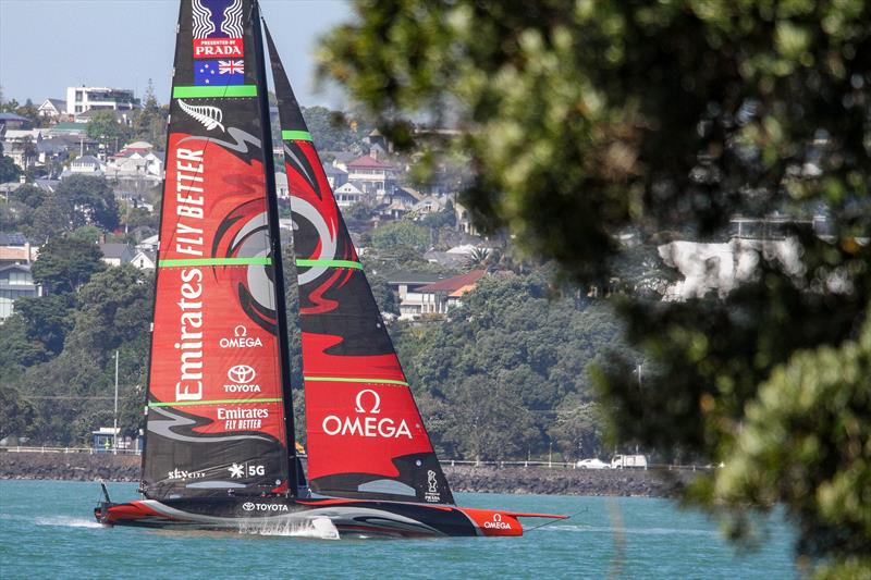 Emirates Team NZ's first AC75 Te Aihe doing warm-up laps on the Waitemata ahead of a seven hour training session - November 4, 2019 - photo © Richard Gladwell / Sail-World.com