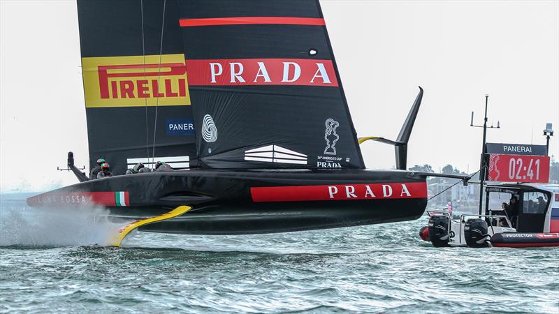 Luna Rossa Prada Pirelli - without running backstays - December 18, 2020 - Day 2 ACWS - Waitemata Harbour - Auckland - 36th America's Cup photo copyright Richard Gladwell - Sail-World.com / nz taken at Royal New Zealand Yacht Squadron and featuring the AC75 class