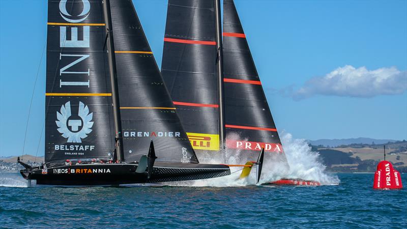 Luna Rossa dives at the start of Race 5 - Prada Cup Finals - Day 3 - February, 20, - America's Cup 36 - Course E photo copyright Richard Gladwell / Sail-World.com taken at Royal New Zealand Yacht Squadron and featuring the AC75 class