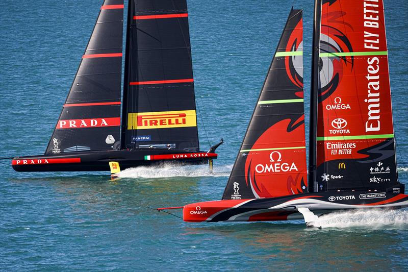 Luna Rossa Prada Pirelli and Emirates Team New Zealand get underway in Race 8 of the 36th America's Cup match. - photo © America's Cup Media