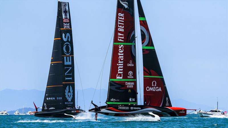 Te Rehutai, Emirates Team NZ vs INEOS Team UK - December, 2020 - Waitemata Harbour - America's Cup World Series photo copyright Richard Gladwell / Sail-World.com taken at Royal New Zealand Yacht Squadron and featuring the AC75 class