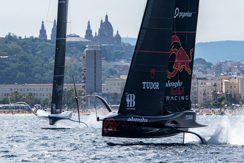 Alinghi Red Bull Racing vs. New York Yacht Club American Magic on Louis Vuitton Cup Round Robin Day 6 - photo © Ricardo Pinto / America's Cup