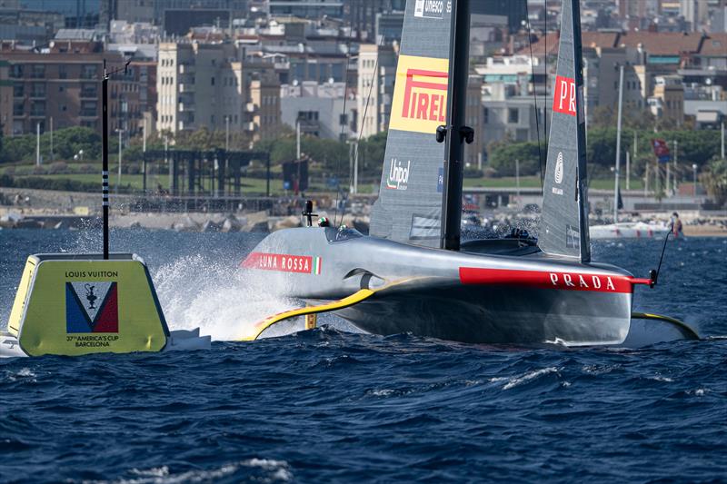 Luna Rossa - Finals Louis Vuitton Cup - Race 5/6 - Day 18 - September 30, 2024 - Barcelona - photo © Ricardo Pinto / America's Cup