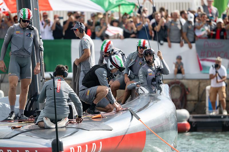 Luna Rossa - Finals Louis Vuitton Cup - Race 5/6 - Day 18 - September 30, 2024 - Barcelona - photo © Ricardo Pinto / America's Cup