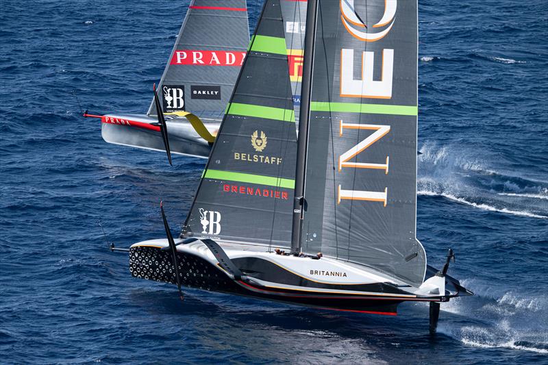 Luna Rossa Prada Pirelli vs. INEOS Britannia (race 8) on Louis Vuitton Cup Final Race Day 5 - September 30, 2024 - photo © Ricardo Pinto / America's Cup