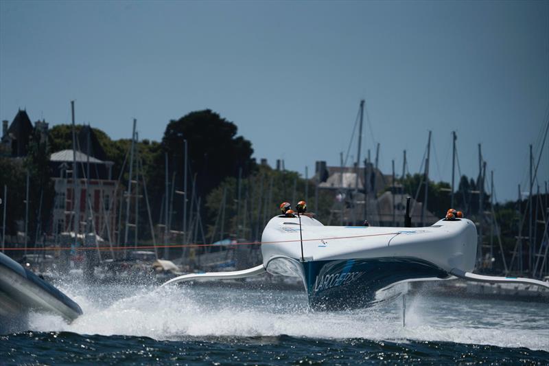 La Roche-Posay Racing Team - photo © Nicolas Touzé / La Roche-Posay Racing Team