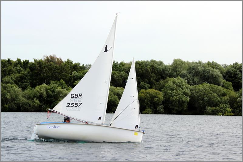 Hansa dinghies at Burghfield photo copyright Simon Smith taken at Burghfield Sailing Club and featuring the Hansa class