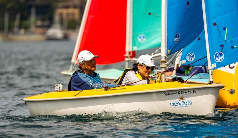 Close encounters at a mark rounding - Hansa and Para World Championships day 3 - photo © Alex Dare / Hansa Worlds