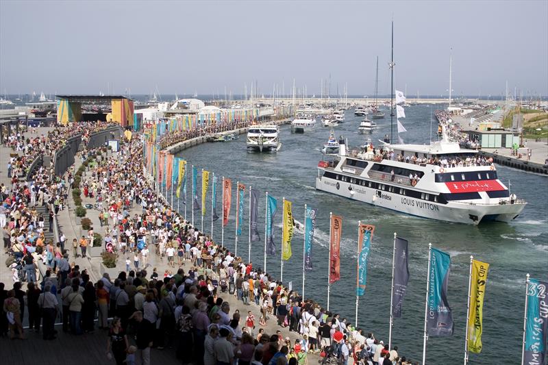 Valencia the exit channel from the Darcena in Valencia -  Louis Vuitton Cup Semi Finals Spectators at Port America's Cup photo copyright ACM 2007 / Vicent Bosch taken at Real Club Nautico Valencia and featuring the ACC class