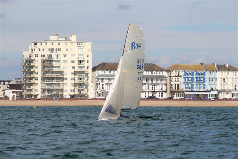 Gul B14 TT at Eastbourne - photo © Ben Daigneault