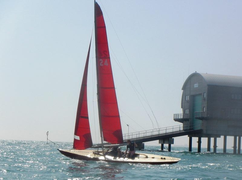 Late June weekend Redwing racing at Bembridge photo copyright Mike Samuelson taken at Bembridge Sailing Club and featuring the Bembridge Redwing class