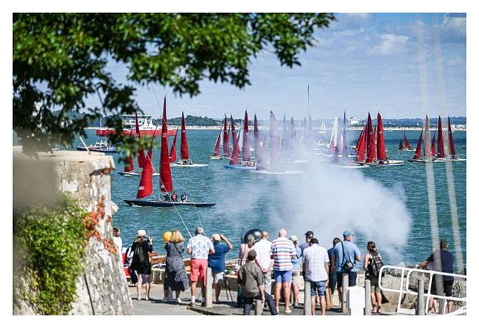 Start of today's Redwing race - Cowes Week 2022 - photo © Martin Allen / CWL