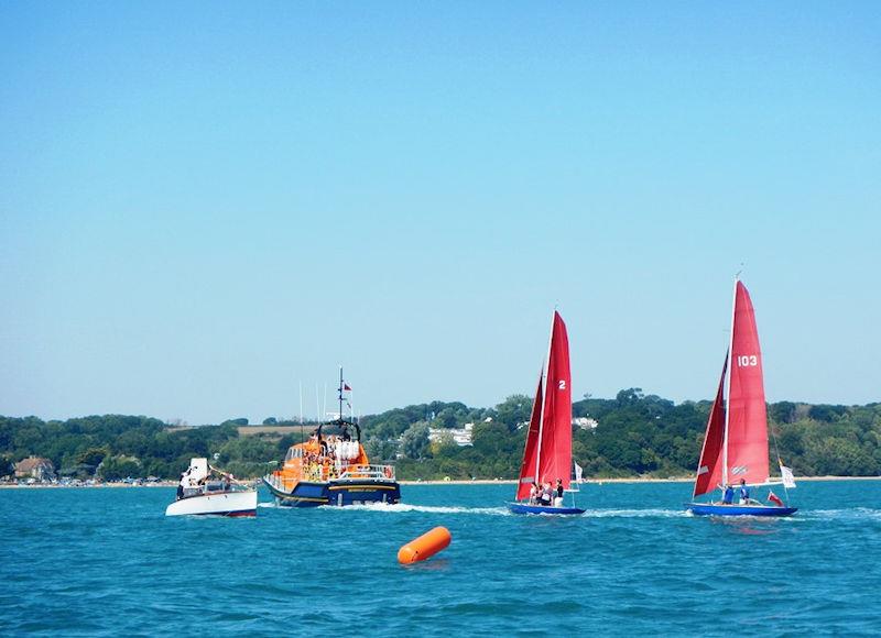 Bembridge keelboat racing - 12th August 2022 sailpast - photo © Mike Samuelson