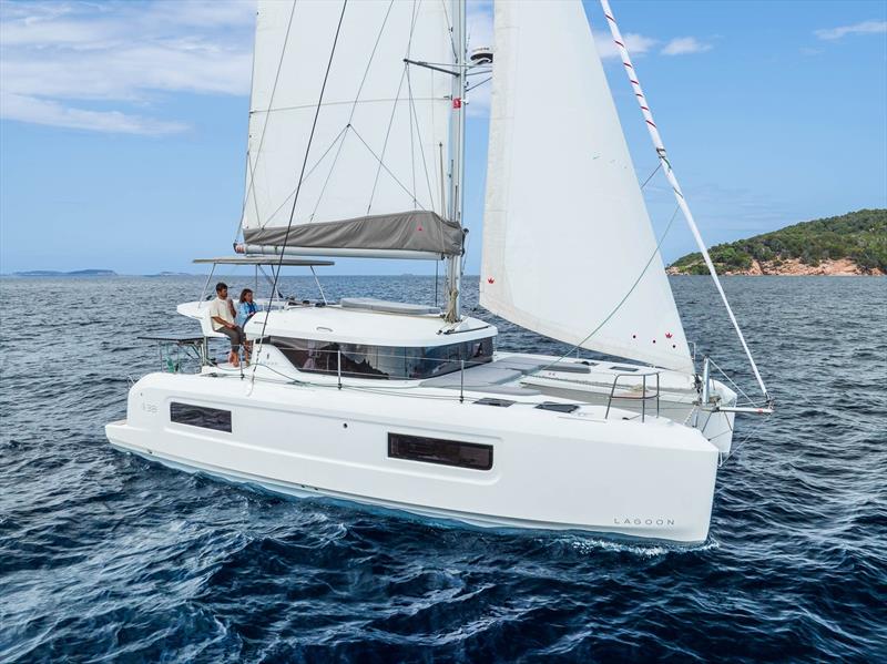 Lagoon 38 - photo © Eyachts