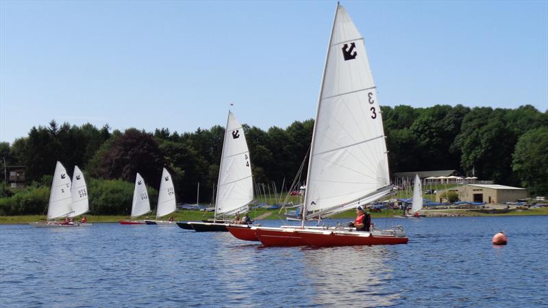 English Challenger Championships at Ogston photo copyright Viv Alderdice taken at Ogston Sailing Club and featuring the Challenger class