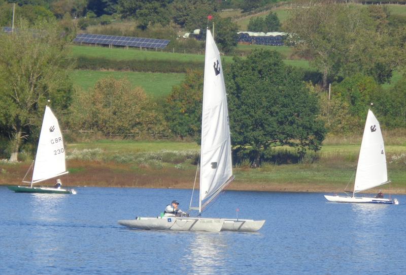 Challenger Harry Fisher Trophy at Ogston - photo © Marion Edwards
