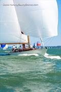 &copy; David Harding / www.sailingscenes.com