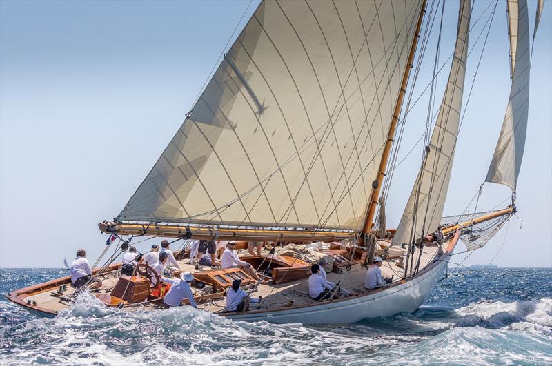 Moonbeam of Fife - XII Puig Vela Clàssica Barcelona Regatta day 2 photo copyright Nico Martinez taken at Real Club Nautico de Barcelona and featuring the Classic Yachts class