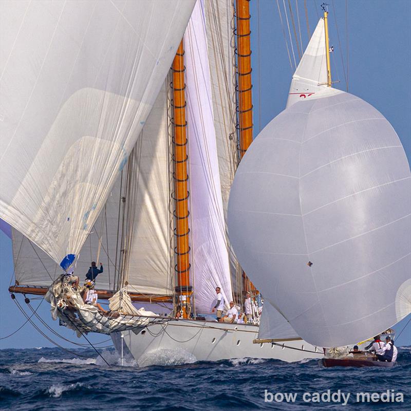 Eleanora of London with company - photo © Bow Caddy Media