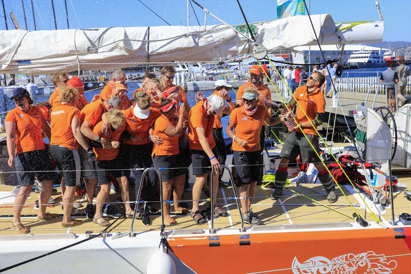 Dan Nang Clipper wins Clipper Race 5 - the Rolex Sydney Hobart Yacht Race - photo © AAP / Rob Blakers