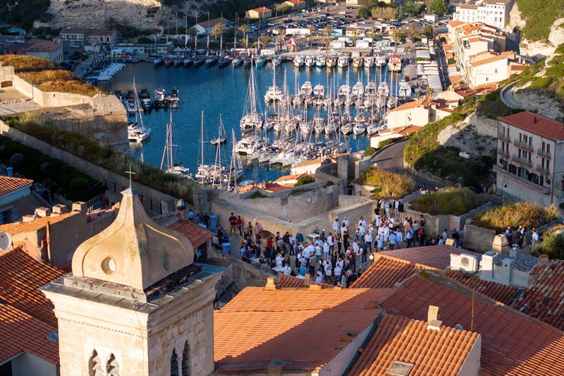 Swan Bonifacio Challenge - photo © Studio Borlenghi