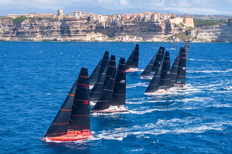 Swan Bonifacio Challenge - photo © Studio Borlenghi