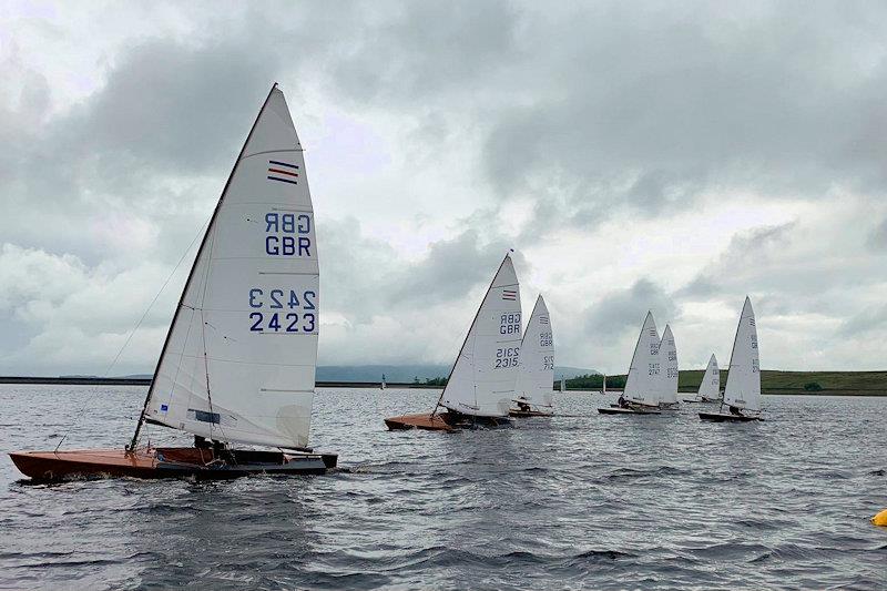 Contender Travellers Trophy round 5 at Yorkshire Dales Sailing Club - Vimarsana News