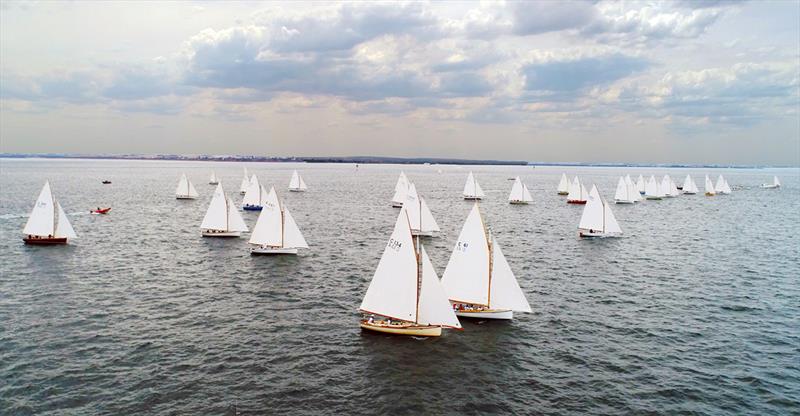 Portsea Cup Div 2 start - photo © Bob Fowler