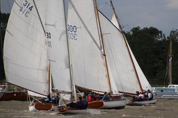 oulton week broad waveney yacht club cruisers langston karen monday river