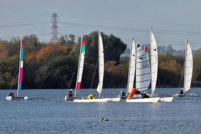 Sprint 15  Winter Series TT at Stewartby Water photo copyright Dave Russell taken at Stewartby Water Sailing Club and featuring the Dart 15 class