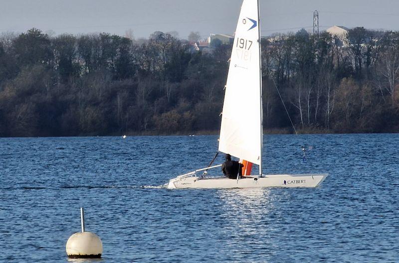 Sprint 15  Winter Series TT at Stewartby Water photo copyright Dave Russell taken at Stewartby Water Sailing Club and featuring the Dart 15 class