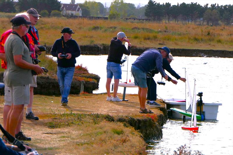 DF95 Summer Series at Barton's Point week 8 - Launching, out at 'The Point' - photo © Alan Hounsell