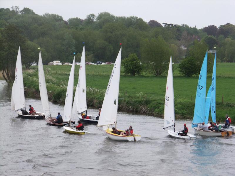 The combined Abbey SC and Henley SC fleet surges upstream towards the top mark at Wargrave during the Thames Valley Inter-Match Shield photo copyright Duncan Mackay taken at Henley Sailing Club and featuring the Dinghy class