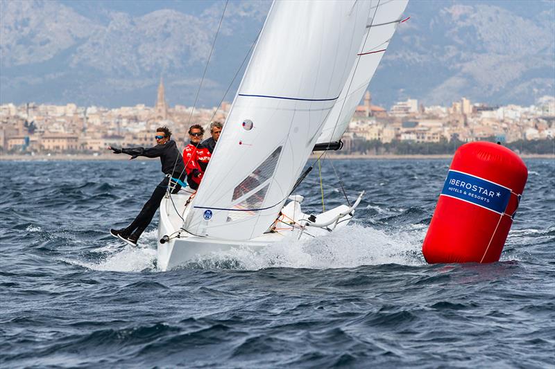 The 52 Trofeo Princesa Sofía for keelboats started in Mallorca photo copyright Laura G. Guerra taken at Real Club Náutico de Palma and featuring the Dragon class