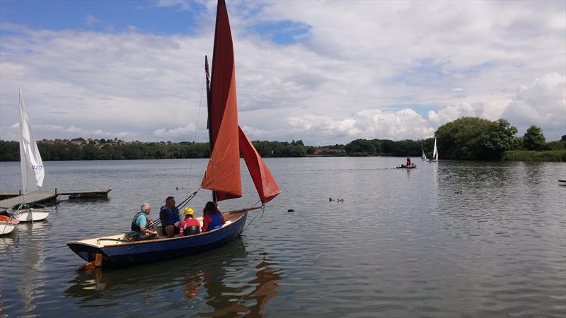 Try Sailing Session at Sutton-in-Ashfield photo copyright Dale Clarke taken at  and featuring the Drascombe class