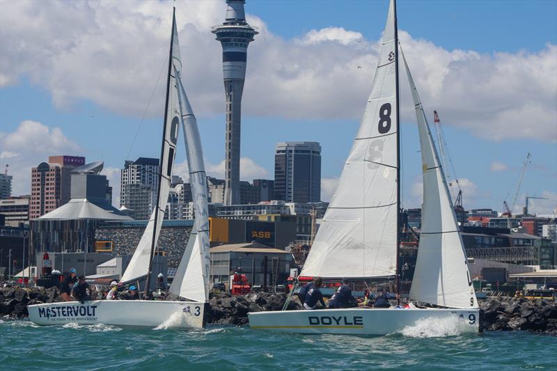 Josh Hyde leading Maeve White along the seawall in their Round Robin 2 match - Harken NZ Match Racing Championship - Royal NZ Yacht Squadron - January 22-24, 2022 - photo © William Woodworth - RNZYS Media
