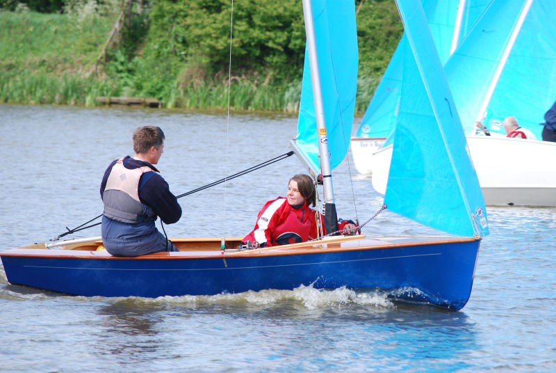 The 2009 Midland Area Double Chine series continues at Melton Mowbray SC photo copyright Sean Graham taken at Melton Mowbray Sailing Club and featuring the Enterprise class