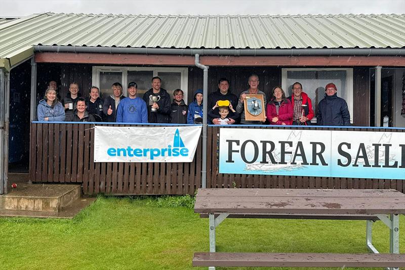 Prizewinners - Enterprise Scottish Bluebell Series at Forfar - photo © Gregor Menzies