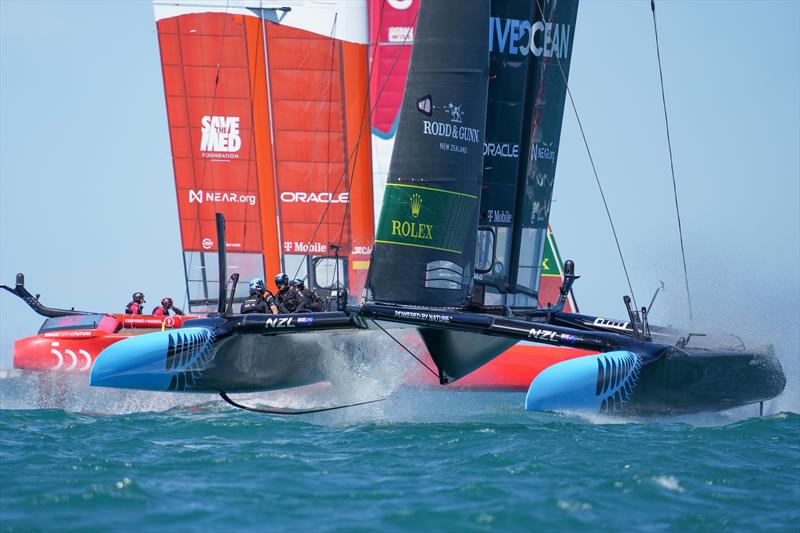 New Zealand SailGP Team co-helmed by Peter Burling and Blair Tuke in action T-Mobile United States Sail Grand Prix, Chicago at Navy Pier, Lake Michigan, Season 3 - photo © Bob Martin/SailGP