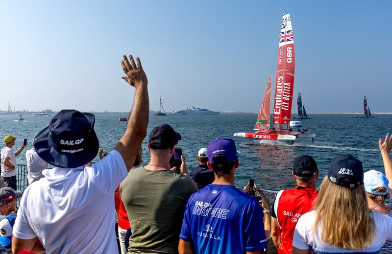 sailboat race dubai