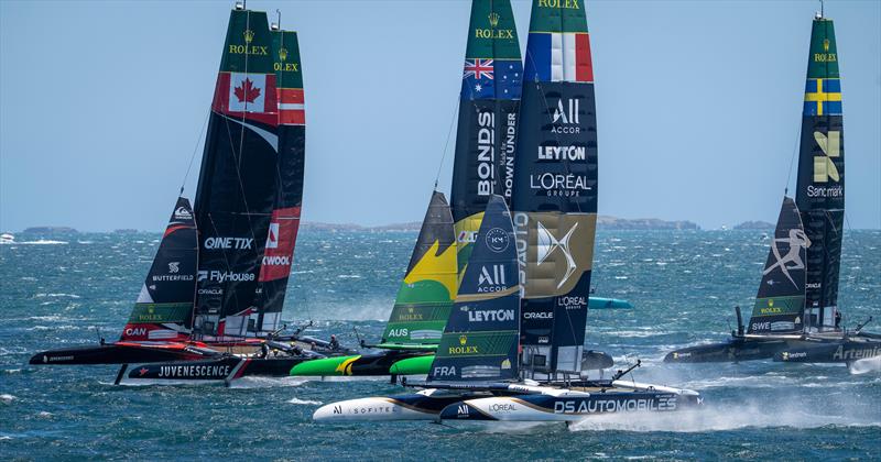 NORTHSTAR SailGP Team helmed by Giles Scott lead ROCKWOOL Racing SailGP Team, BONDS Flying Roos SailGP Team, DS Automobiles SailGP Team France and Artemis SailGP Team on Race Day 2 of the Oracle Perth Sail Grand Prix presented by KPMG - photo © Andrew Baker for SailGP
