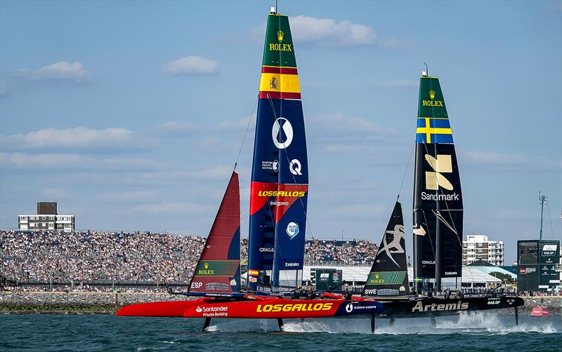The top two teams Los Gallos and Artemis  - Day 2 - Emirates Great Britain SailGP - Portsmouth - July 26, 2026 photo copyright Ricardo Pinto/SailGP taken at Portsmouth Navy Yacht Club and featuring the F50 class