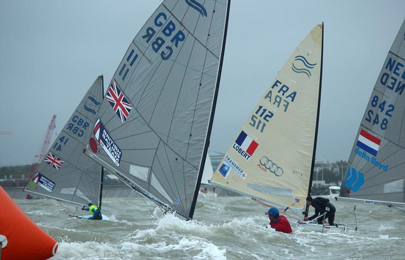 Racing on day 6 of the Finn Europeans at La Rochelle - photo © Robert Deaves / Finn Class