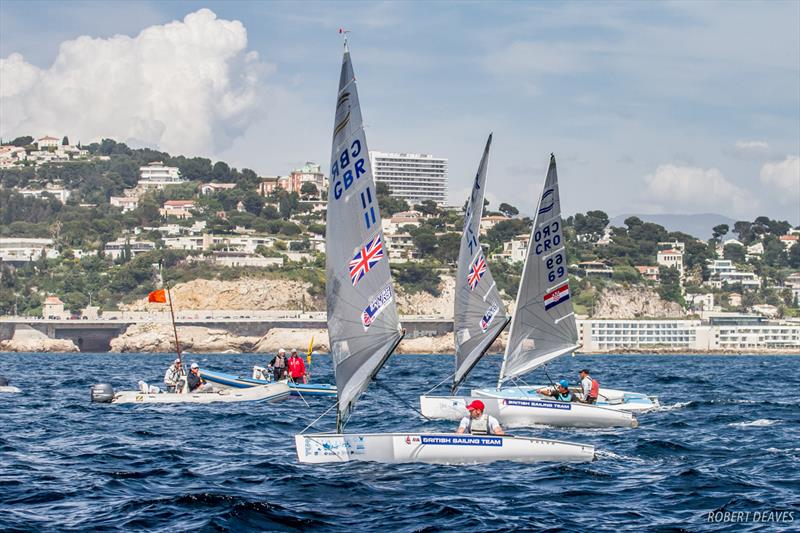 Tight finish to the Semi-Final at the Finn Europeans in Marseille photo copyright Robert Deaves taken at Yachting Club De La Pointe Rouge and featuring the Finn class