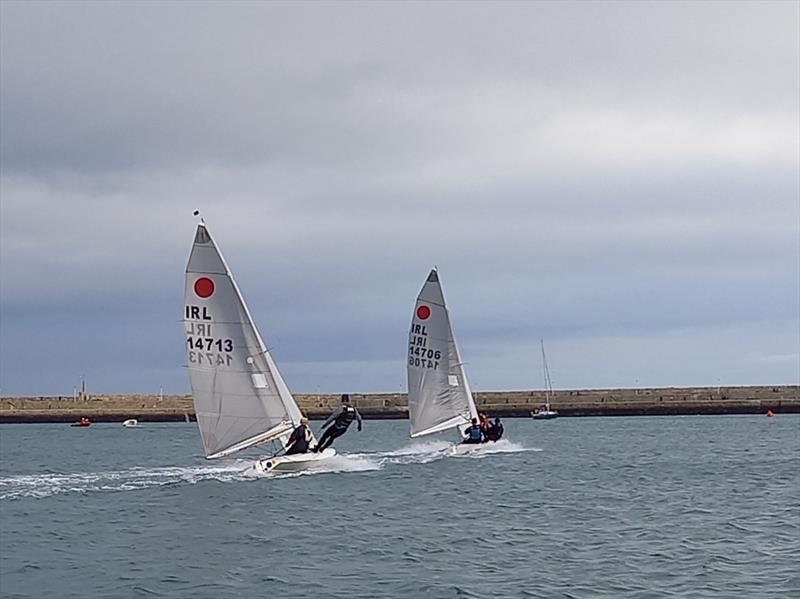 Alistair Court & Gordon Syme and 14713, Frank Miller & Ed Butler power down the first reach of the Olympic course on Dun Laoghaire Frostbite Series 2 Day 5 - photo © Ian Cutliffe