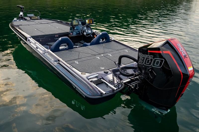 The new Caracal STS is rated for a 250-300 H.P. Engine - photo © Bass Cat & Yar-Craft Boats