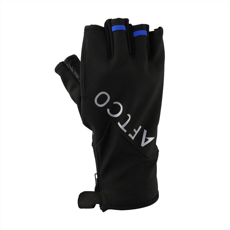Windblok Glove - photo © AFTCO