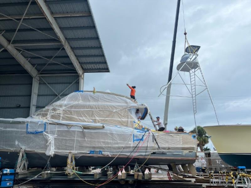 Hull #8 - Swinging the tower - photo © Michael Rybovich & Sons