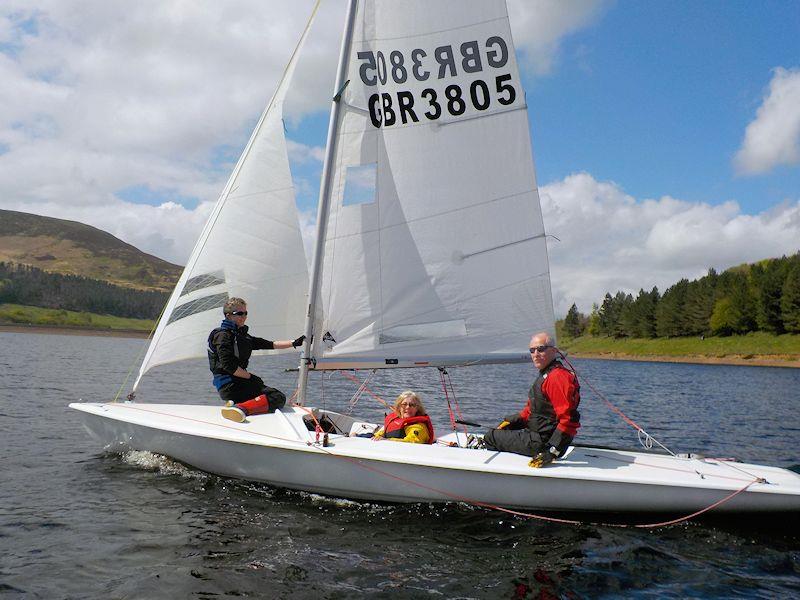 Discover Sailing Day 2022 at Dovestone Sailing Club photo copyright Nik Lever taken at Dovestone Sailing Club and featuring the Flying Fifteen class