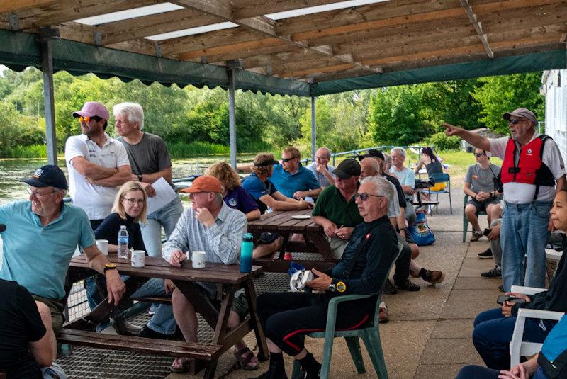 RO Tony Wright giving the initial briefing - Flying Fifteen Southern Travellers at Middle Nene - photo © David Livingstone